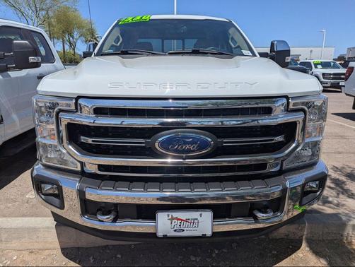Oxford White 2021 Ford F-250 Lariat