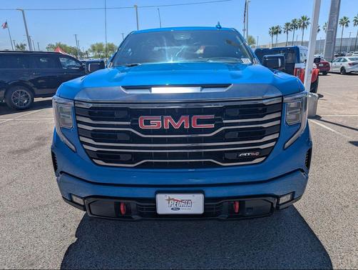 Dynamic Blue 2022 GMC Sierra 1500 AT4