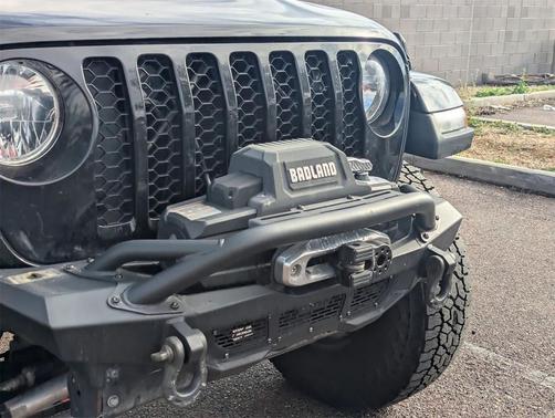 2022 Jeep Gladiator Sport S