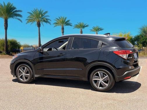 Crystal Black Pearl 2022 Honda HR-V EX