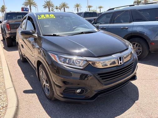 Crystal Black Pearl 2022 Honda HR-V EX