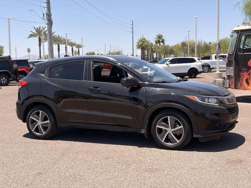 Crystal Black Pearl 2022 Honda HR-V EX