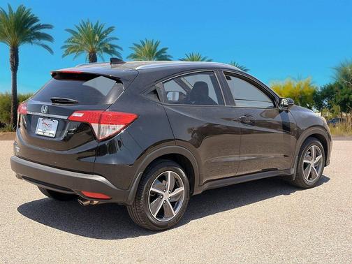 Crystal Black Pearl 2022 Honda HR-V EX
