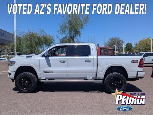 Ivory White Tri-Coat Pearlcoat 2022 RAM 1500 Longhorn