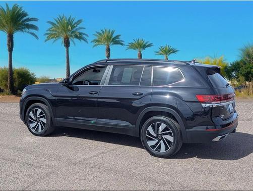 2025 Volkswagen Atlas 2.0T SE w/Technology 4MOTION