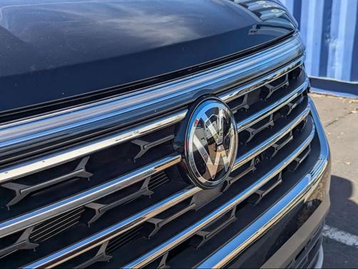 2025 Volkswagen Atlas 2.0T SE w/Technology 4MOTION