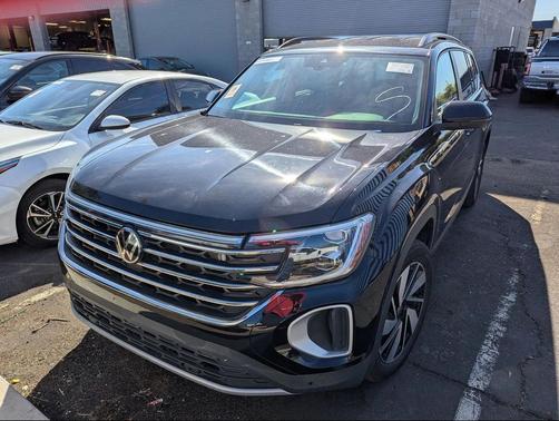 2025 Volkswagen Atlas 2.0T SE w/Technology 4MOTION