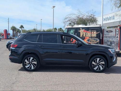 2025 Volkswagen Atlas 2.0T SE w/Technology 4MOTION