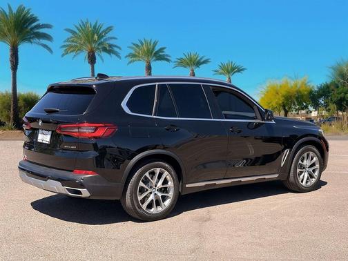Jet Black 2020 BMW X5 sDrive40i