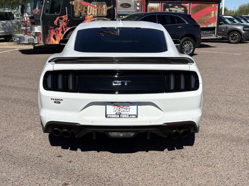 Oxford White 2022 Ford Mustang GT Premium