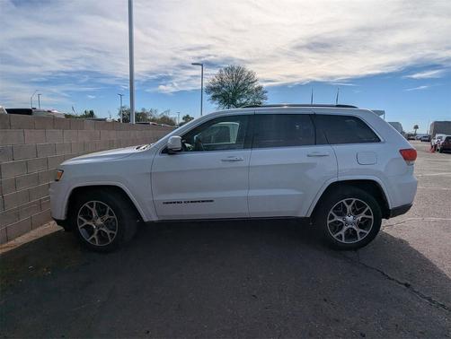 2018 Jeep Grand Cherokee Sterling Edition