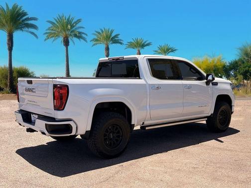 White Frost Tricoat 2022 GMC Sierra 1500 Denali Ultimate