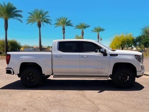 White Frost Tricoat 2022 GMC Sierra 1500 Denali Ultimate