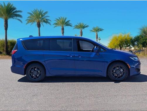 Ocean Blue Metallic 2020 Chrysler Pacifica Touring