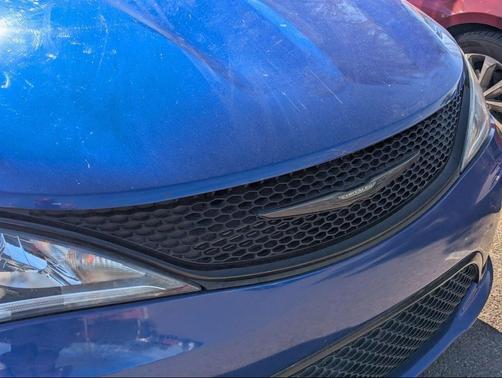 2020 Chrysler Pacifica Touring