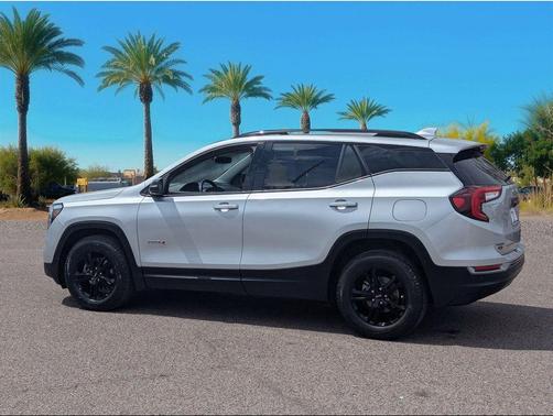 Quicksilver Metallic 2022 GMC Terrain AWD AT4