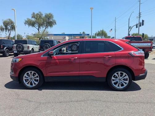 2024 Ford Edge Titanium