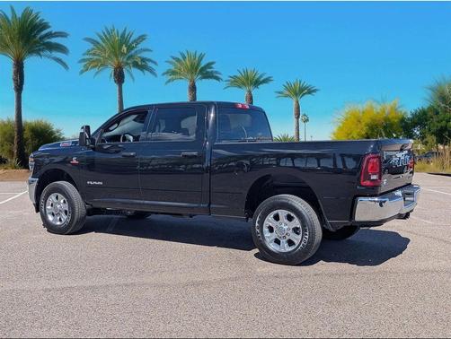 2025 RAM 3500 Big Horn Crew Cab 4x4 6'4' Box