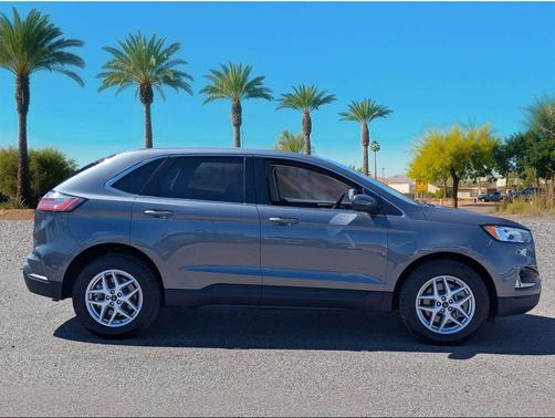 Carbonized Gray 2024 Ford Edge SEL