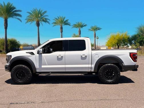 Oxford White 2023 Ford F-150 Raptor