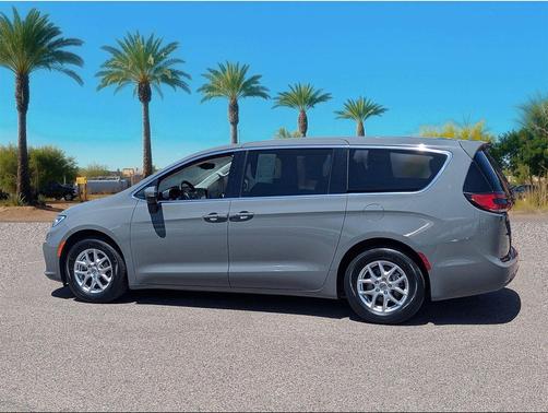 Gray Clearcoat 2023 Chrysler Pacifica Touring L