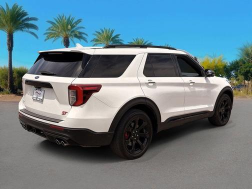 Star White Metallic Tri-Coat 2022 Ford Explorer ST