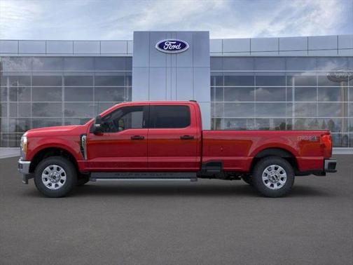 2025 Ford F-350 XLT