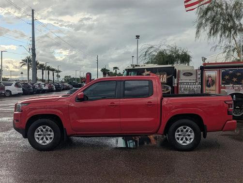 2024 Nissan Frontier SV