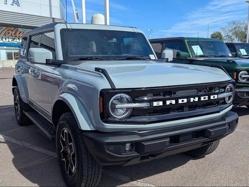 2024 Ford Bronco Outer Banks