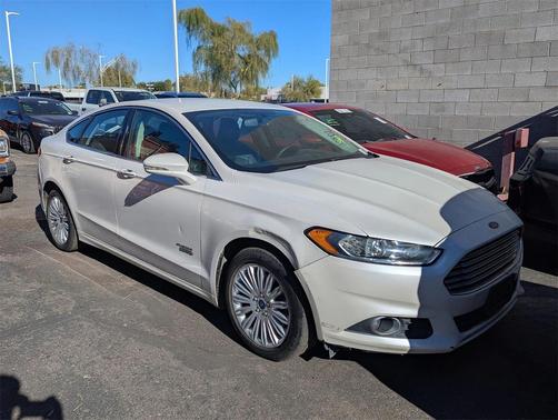 2016 Ford Fusion Energi SE Luxury