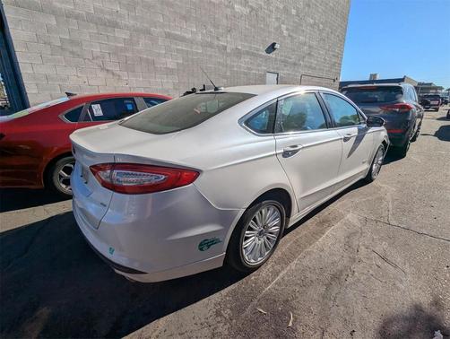 2016 Ford Fusion Energi SE Luxury