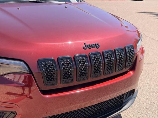 Velvet Red Pearlcoat 2020 Jeep Cherokee Altitude