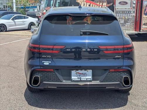 2022 Genesis GV70 2.5T AWD