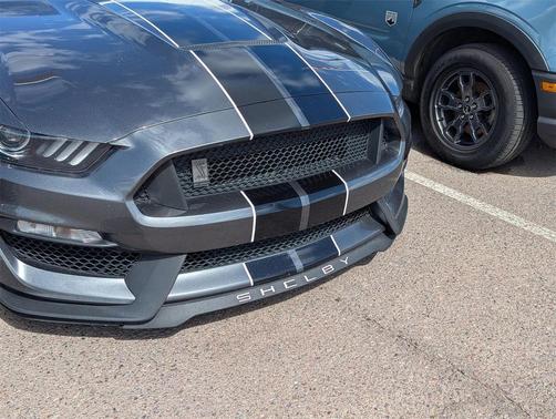 2017 Ford Shelby GT350 Base