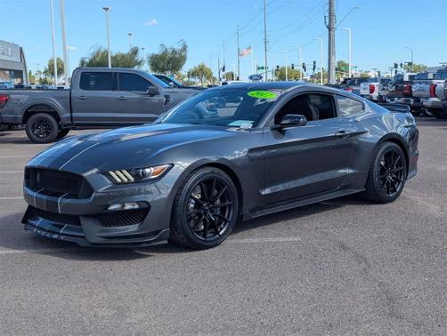 2017 Ford Shelby GT350 Base