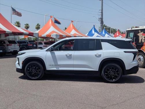 2024 Chevrolet Traverse LS