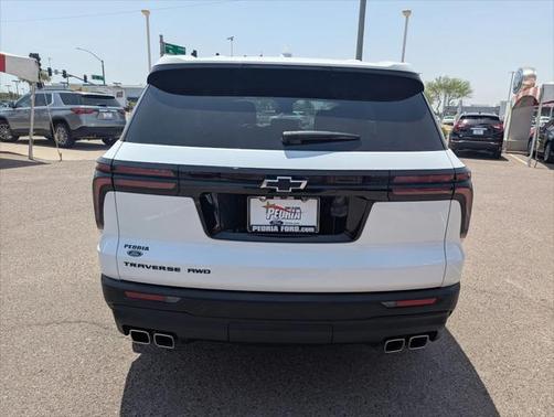 2024 Chevrolet Traverse LS