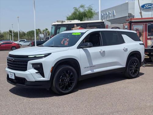 2024 Chevrolet Traverse LS