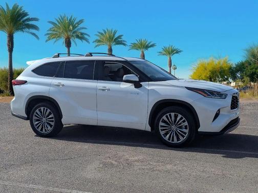 2020 Toyota Highlander Hybrid Platinum