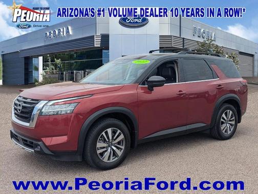 2022 Nissan Pathfinder SL 2WD