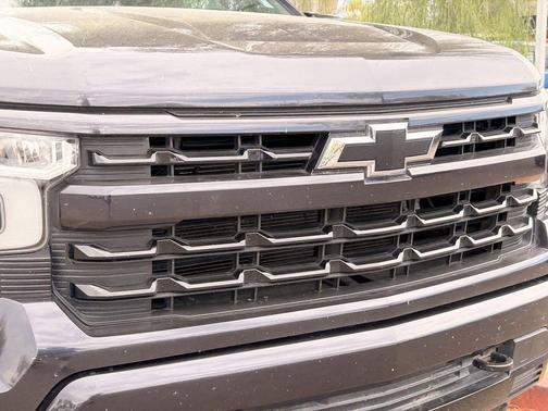 Dark Ash Metallic 2022 Chevrolet Silverado 1500 RST
