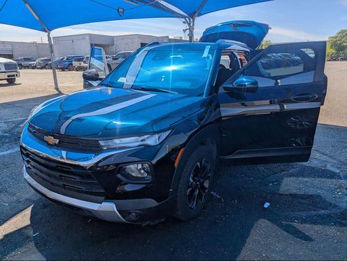 Mosaic Black Metallic 2023 Chevrolet Trailblazer LT