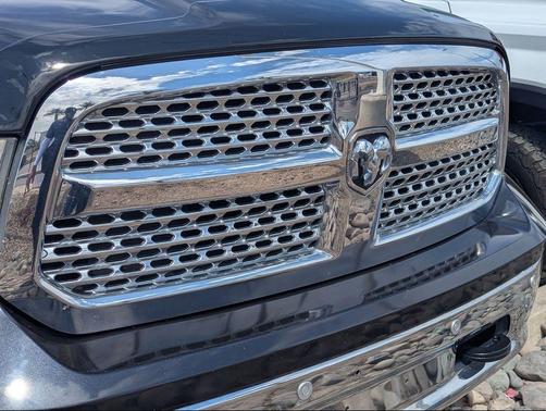 Maximum Steel Metallic Clearcoat 2017 RAM 1500 Laramie