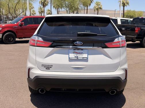 Oxford White 2020 Ford Edge SE