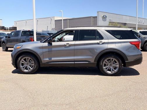 Carbonized Gray Metallic 2023 Ford Explorer XLT