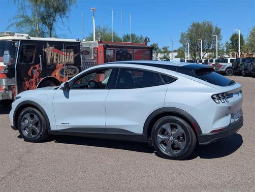2022 Ford Mustang Mach-E Select