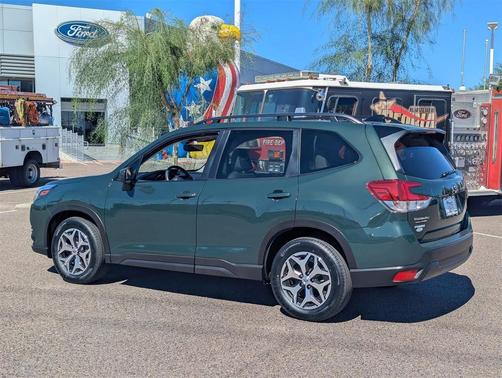2024 Subaru Forester Premium