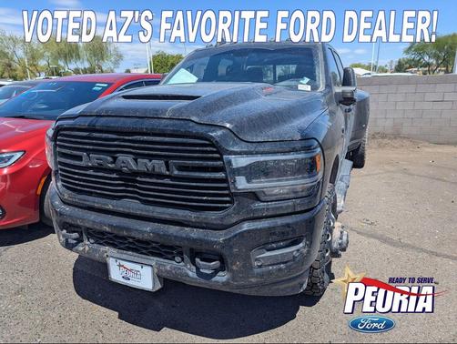 Diamond Black Crystal Pearlcoat 2024 RAM 3500 Laramie Crew Cab 4x4 8' Box