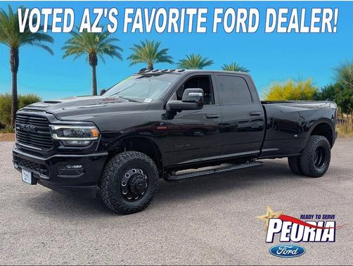 Diamond Black Crystal Pearlcoat 2024 RAM 3500 Laramie Crew Cab 4x4 8' Box
