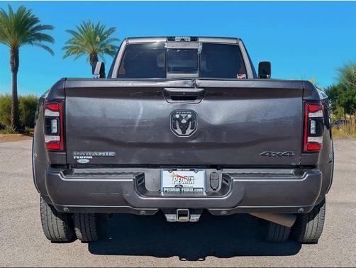 2021 RAM 3500 Laramie Crew Cab 4x4 8' Box